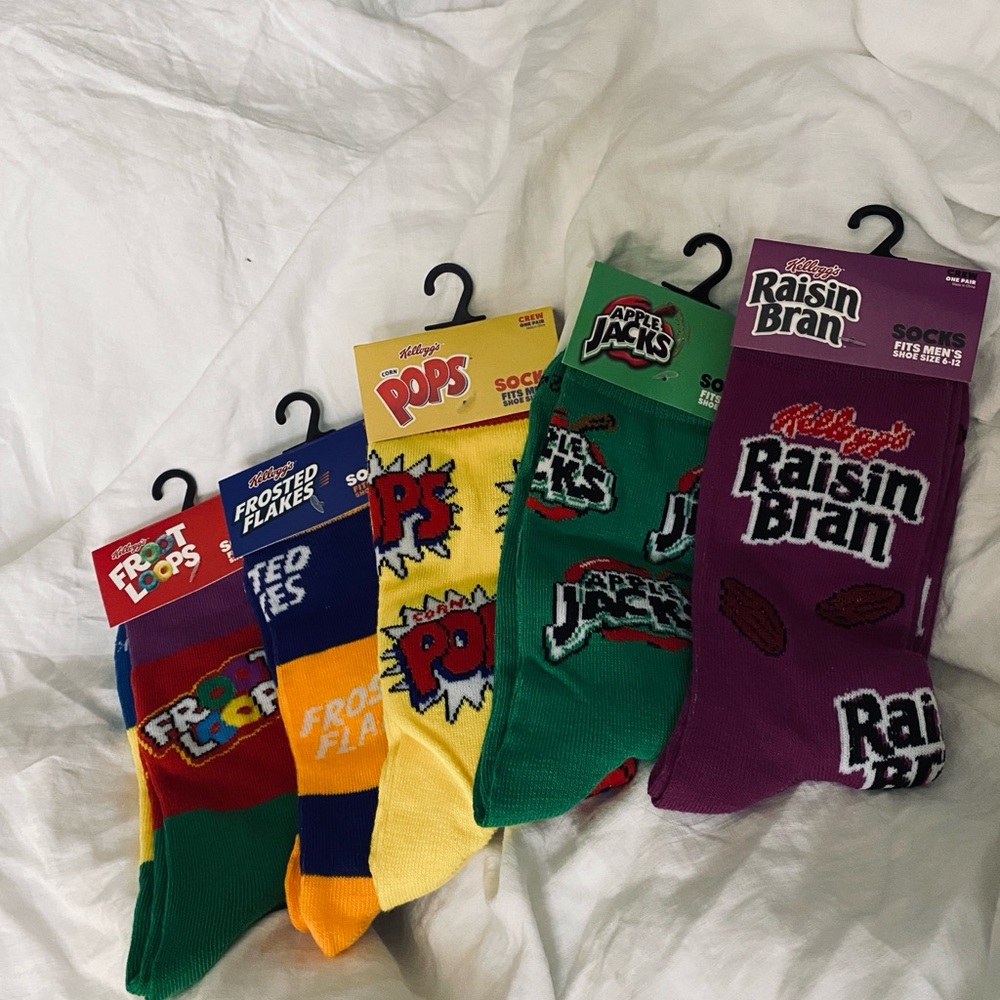 NEW men’s socks Fruit Loops, Raisin Bran, Apple Jacks, Frosted Flales and Pops